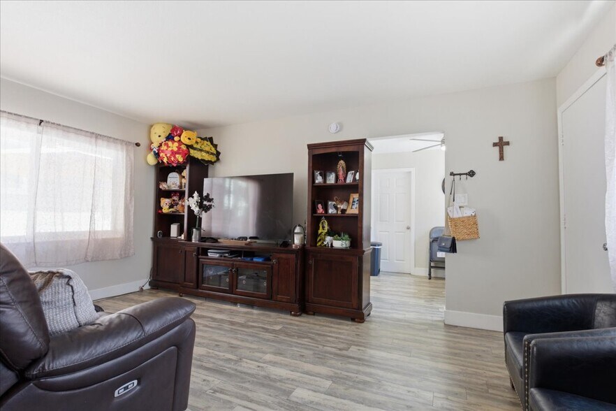 More Photos Of 882-898 W Tennyson Rd, Hayward Apartments For Sale