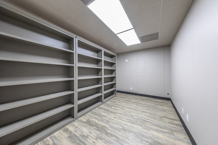 More Photos Of 4920 S Loop 289, Lubbock Office For Lease