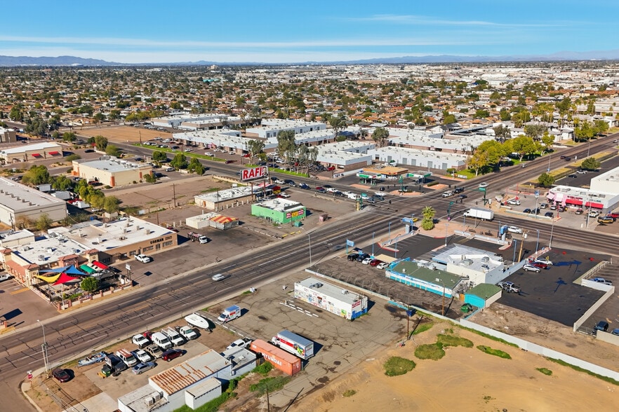 More Photos Of 2807 N 35th Ave, Phoenix Convenience Store For Sale
