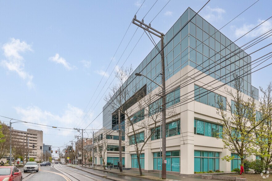 More Photos Of 600 Broadway, Seattle Medical For Lease