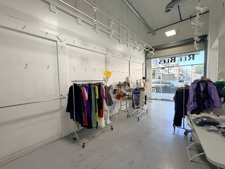 More Photos Of 790 E 12th St, Los Angeles Storefront For Lease