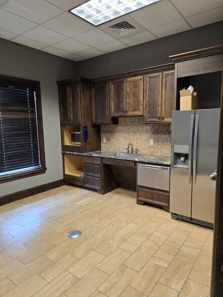 More Photos Of 3310 N Capital Of Texas Hwy, Austin Storefront Retail Office For Lease