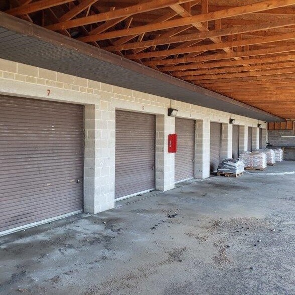 Primary Photo Of 2301 Sulphur Spring Rd, Lansdowne Industrial For Lease