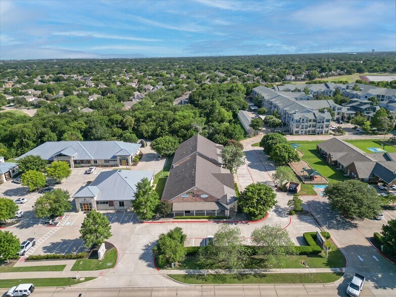 More Photos Of 5601-5605 Virginia Pky, McKinney Medical For Sale