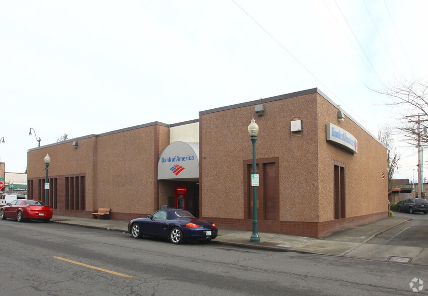 More Photos Of 921 Alder Ave, Sumner Bank For Lease