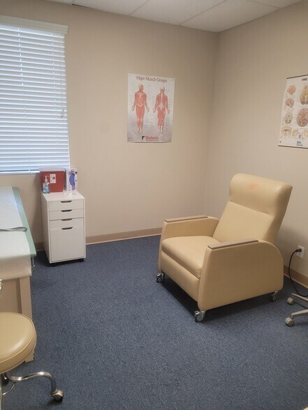 More Photos Of 2810 St Isabel St, Tampa Medical For Lease