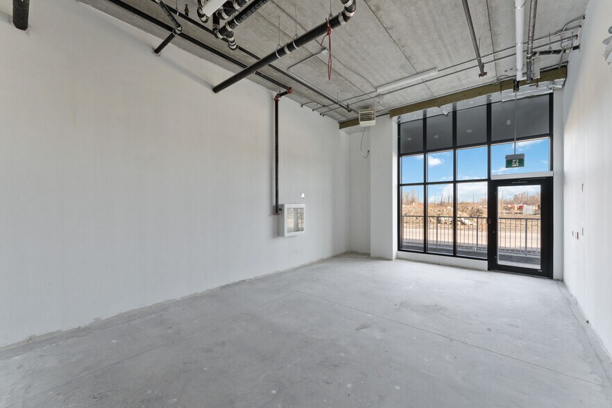 More Photos Of 393 Codd's Rd, Ottawa Apartments For Lease