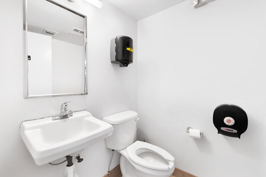 More Photos Of 1231 NE 8th Ave, Fort Lauderdale Office For Lease