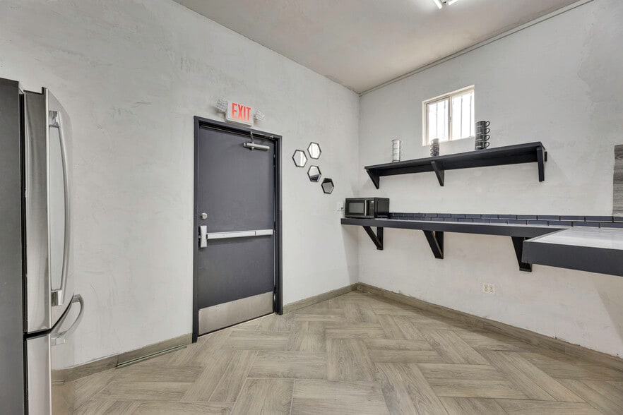 More Photos Of 1528 E Yandell Dr, El Paso Loft Creative Space For Sale