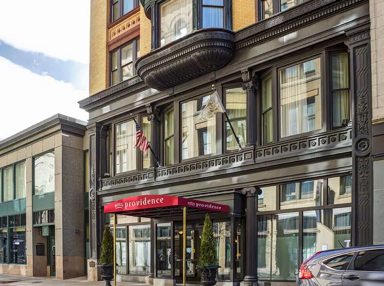 More Photos Of 139 Mathewson St, Providence Hotel For Sale