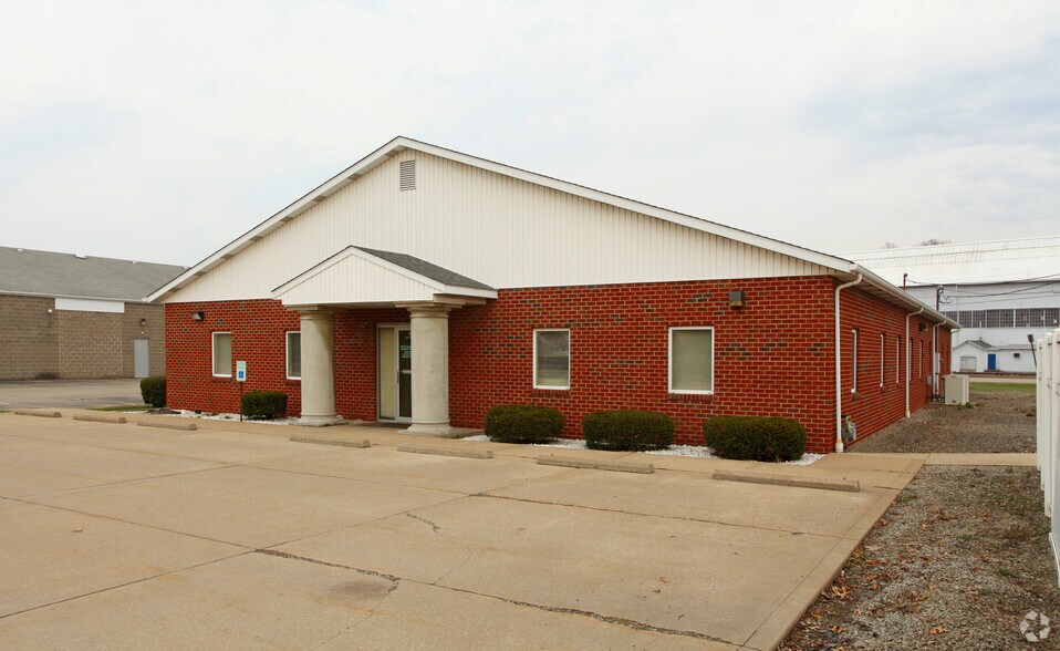 More Photos Of 568 Galiffa Dr, Donora Office For Sale