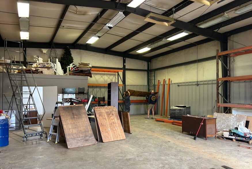 More Photos Of 3231 Bryson Dr, Florence Unknown For Lease