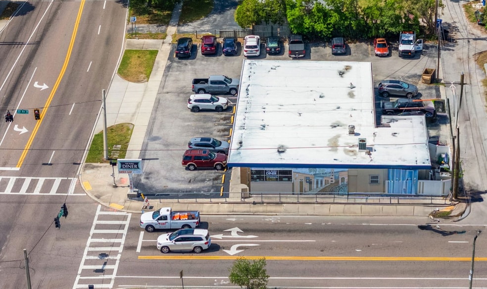 More Photos Of 2942 49th St N, Saint Petersburg General Retail For Sale