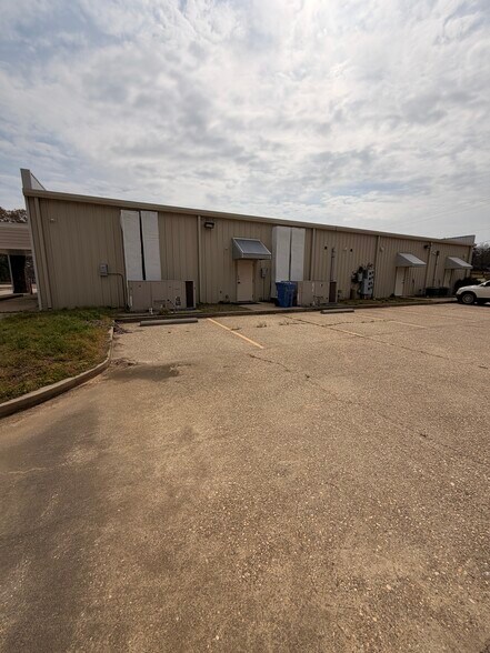 More Photos Of 829-833 W Main st, Homer General Retail For Sale