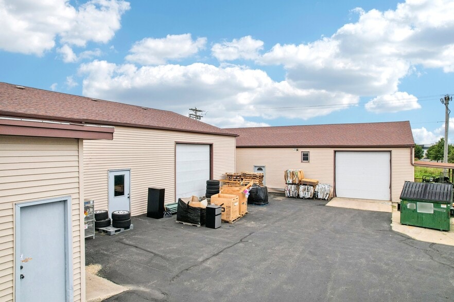 More Photos Of 8612 Fairway Pl, Middleton Warehouse For Sale