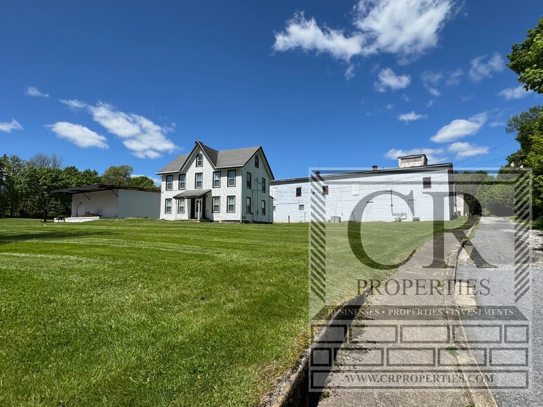 More Photos Of 155 Vineyard Ave, Highland Service For Sale