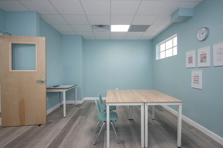 More Photos Of 4535 Tamiami Trl, Port Charlotte Office For Lease