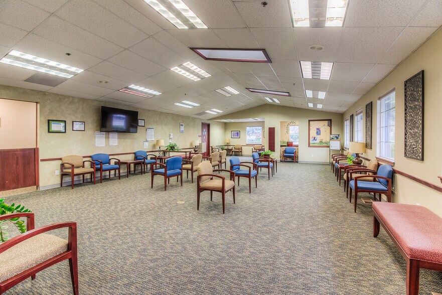 More Photos Of 504 N 40th Ave, Yakima Medical For Sale