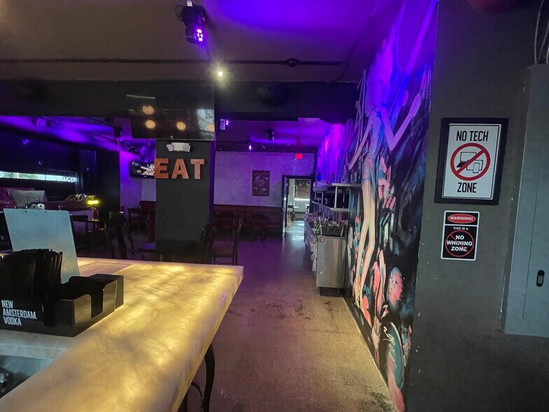 More Photos Of 201-205 NE 31st St, Oakland Park Restaurant For Sale