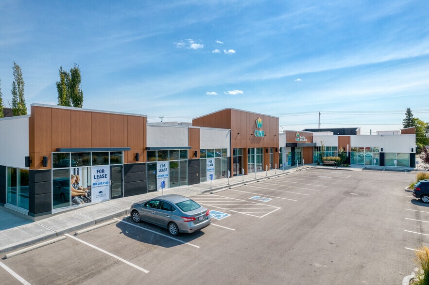More Photos Of 324 58 Av SE, Calgary Storefront Retail Office For Lease
