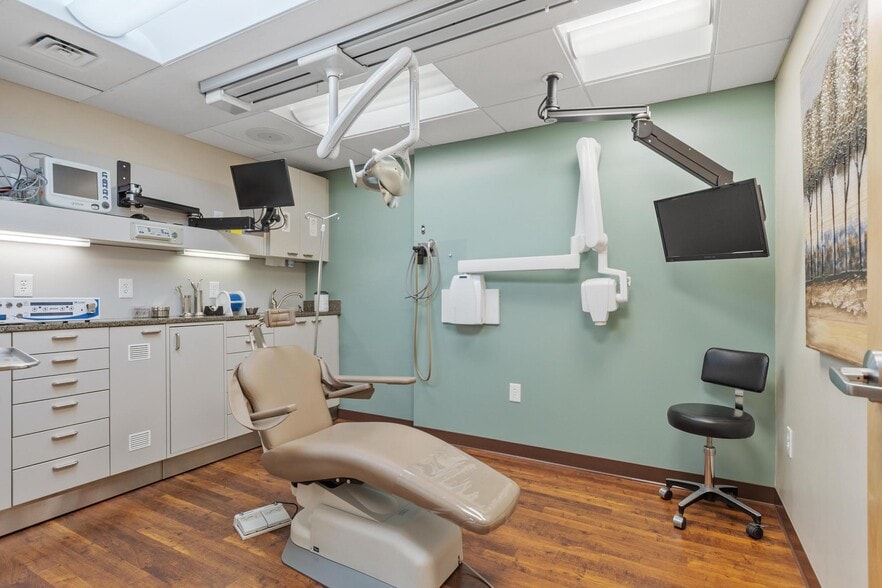 More Photos Of 200 Lincoln St, Worcester Medical For Sale