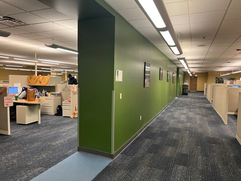 More Photos Of 4729-4737 Conner St, Detroit Freestanding For Lease