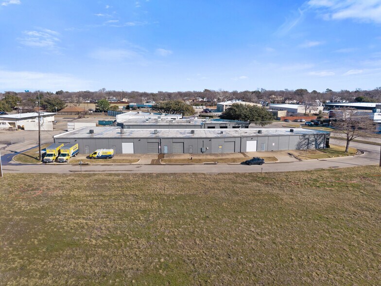 More Photos Of 1911 Old Denton Rd, Carrollton Unknown For Lease