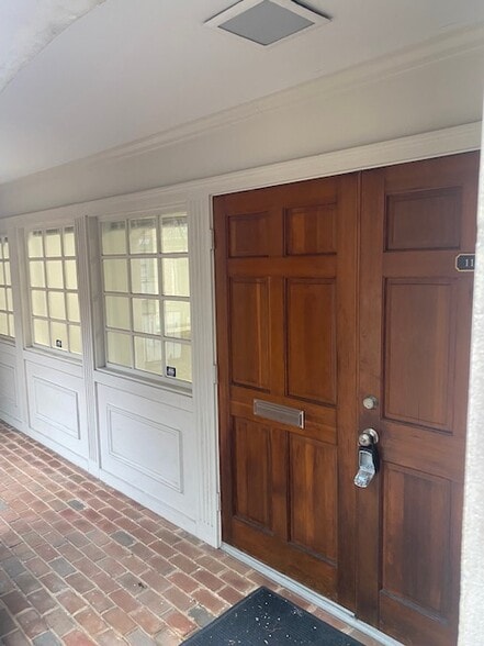 More Photos Of 4216 Evergreen Ln, Annandale Medical For Sale