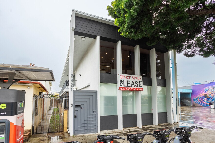 More Photos Of 12421 Venice Blvd, Los Angeles Loft Creative Space For Lease