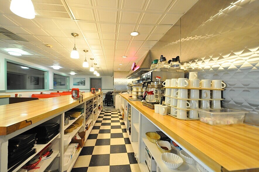 More Photos Of 11740 William Penn Hwy, Huntingdon General Retail For Sale