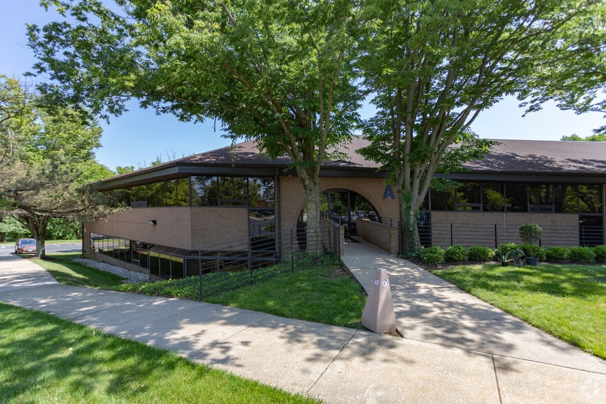 More Photos Of 10015 Old Columbia Rd, Columbia Office For Lease