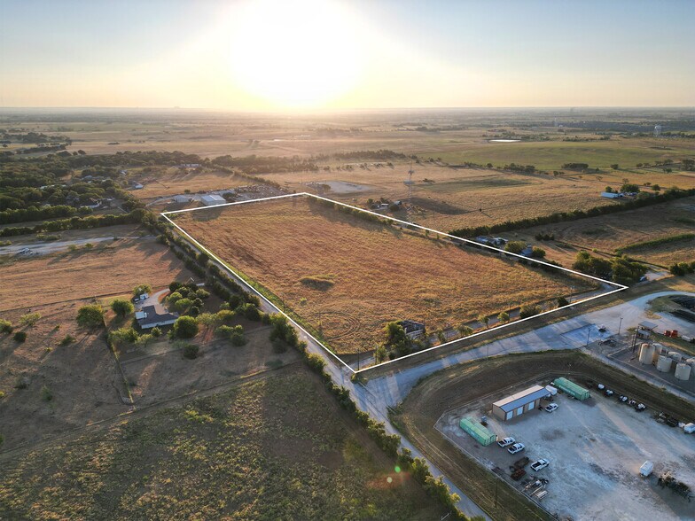 More Photos Of 6300 Asher, Alvarado Land For Lease