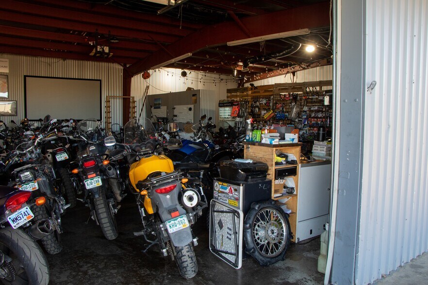 More Photos Of 3200 Pearl St, Boulder Warehouse For Sale