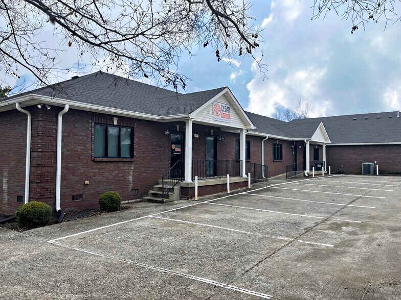 Primary Photo Of 291 Clear Sky Ct, Clarksville Medical For Lease