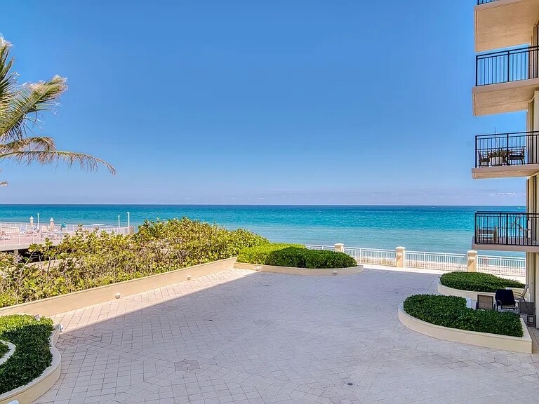 More Photos Of 3475 S Ocean Blvd, Palm Beach Apartments For Sale