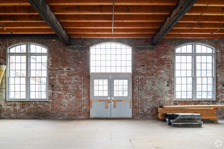 More Photos Of 21 Clark St, Trenton Unknown For Lease