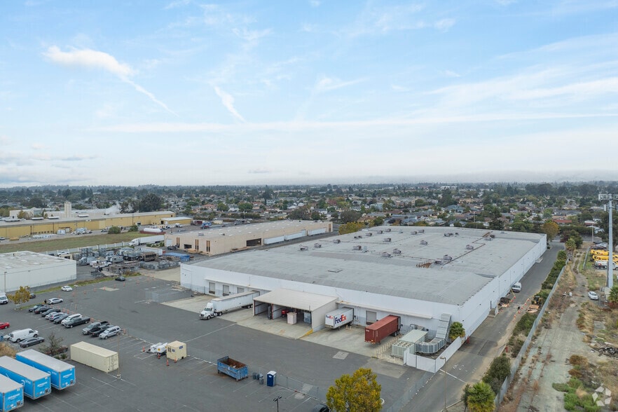 More Photos Of 38083 Cherry St, Newark Manufacturing For Sale