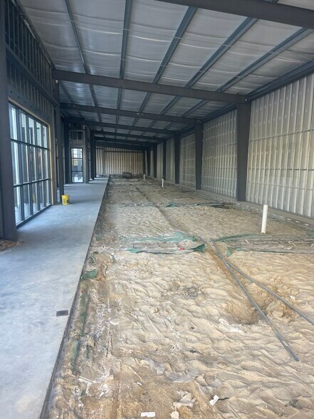 More Photos Of 7702 Magnolia Beach Rd, Denham Springs Office For Lease