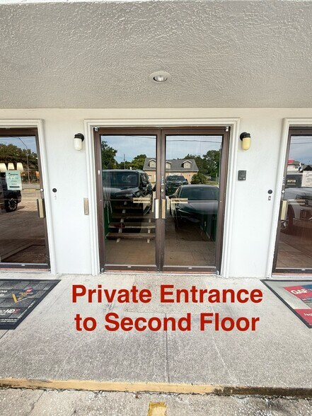 More Photos Of 14409 N Nebraska Ave, Tampa Convenience Store For Lease