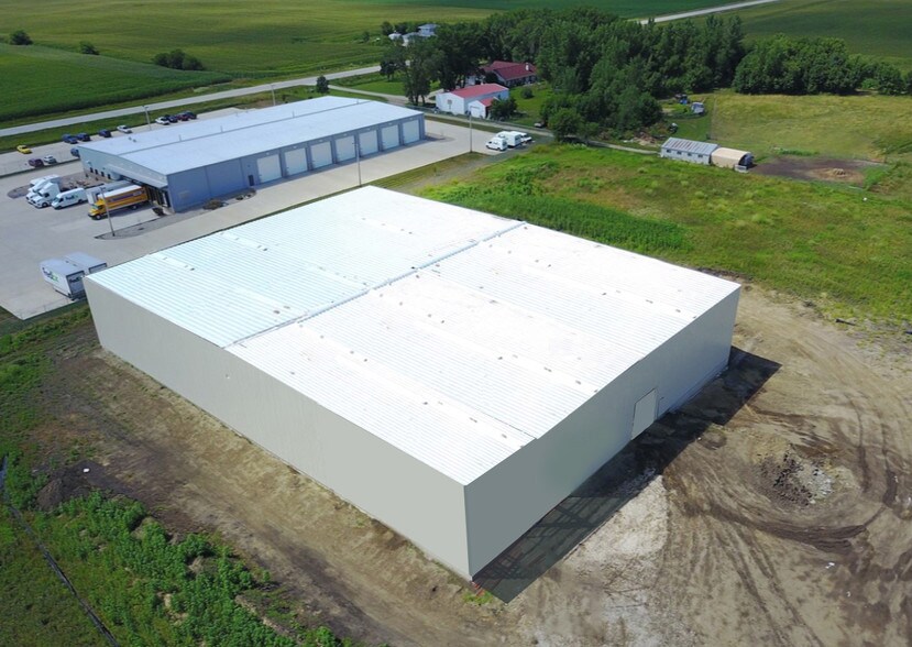 More Photos Of 540 5th St, Spirit Lake Warehouse For Sale