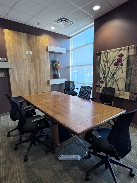 More Photos Of 1646 Westgate Cir, Brentwood Medical For Sale