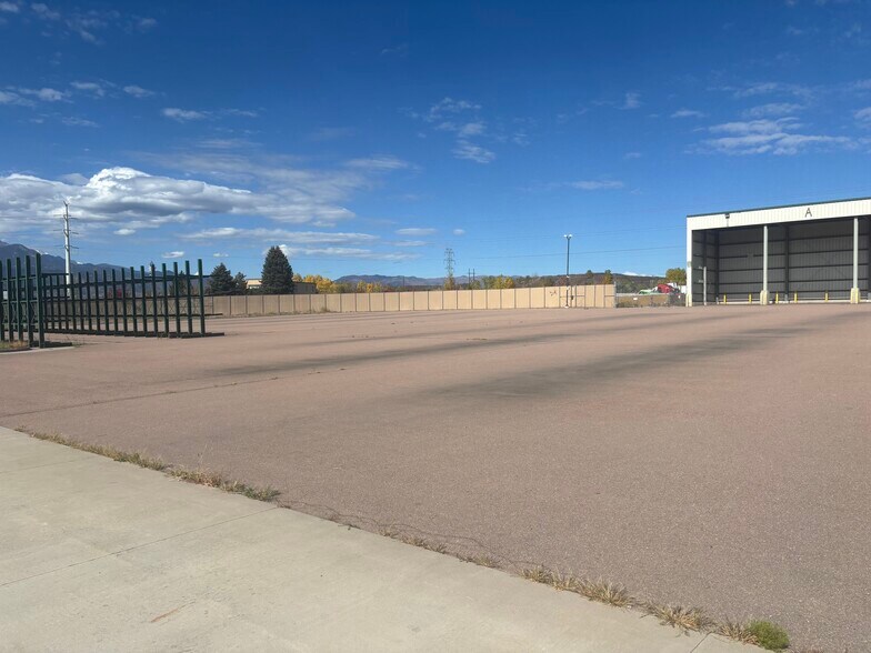 More Photos Of 3370 Drennan Industrial Loop S, Colorado Springs Flex For Lease