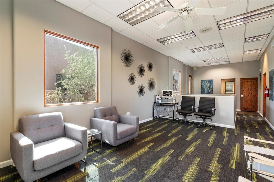 More Photos Of 8712 E Vista Bonita Dr, Scottsdale Medical For Sale