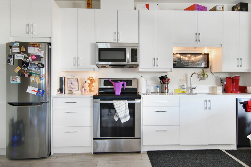 More Photos Of 120 Calgary Av, Penticton Apartments For Sale