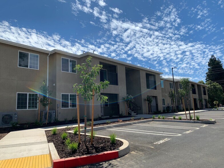 More Photos Of 2531 W Rumble Rd, Modesto Apartments For Sale