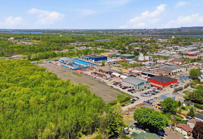 More Photos Of 1925 Rue Pasteur, Sainte-Catherine Land For Sale