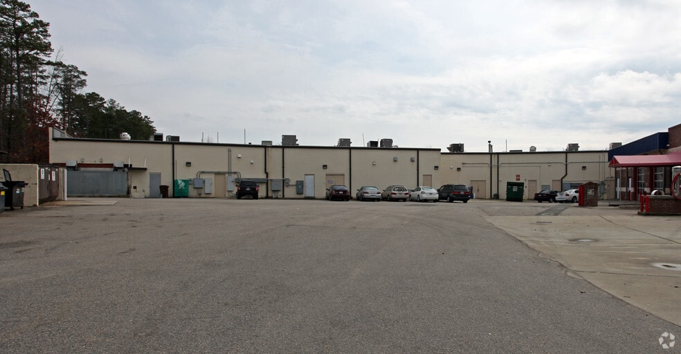 More Photos Of 8801 Lead Mine Rd, Raleigh Storefront For Lease