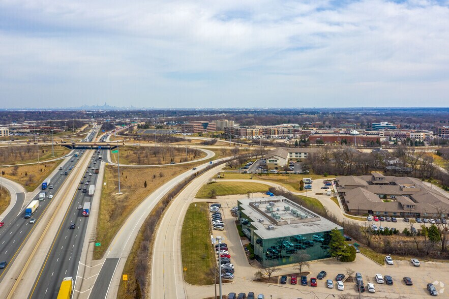 More Photos Of 200 S Frontage Rd, Burr Ridge Office For Lease