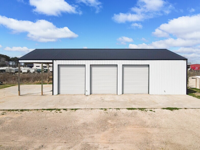 More Photos Of 201 Lexington Dr, Rayne Industrial For Sale