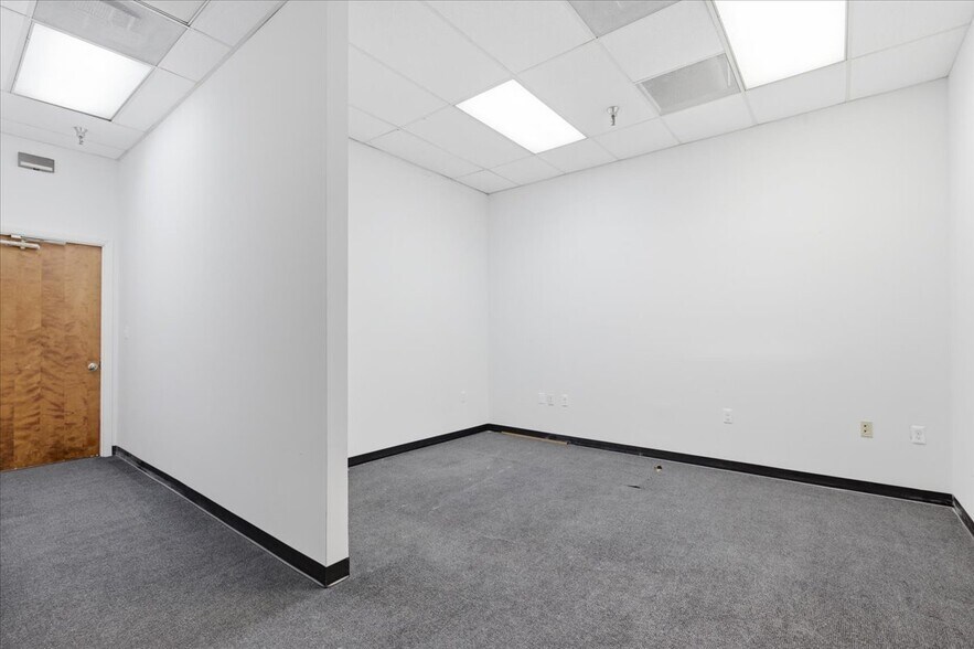 More Photos Of 3309-3311 Hubbard Rd, Hyattsville Industrial For Lease